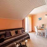 Дом отдыха House With Pool Maja *