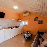 House With Pool Maja Дом отдыха *
