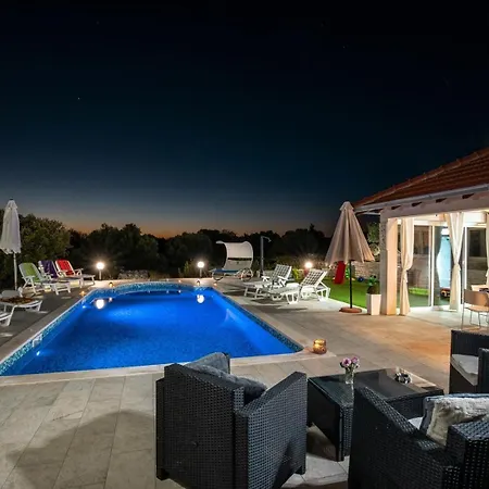 House With Pool Maja Holiday home Vela Luka