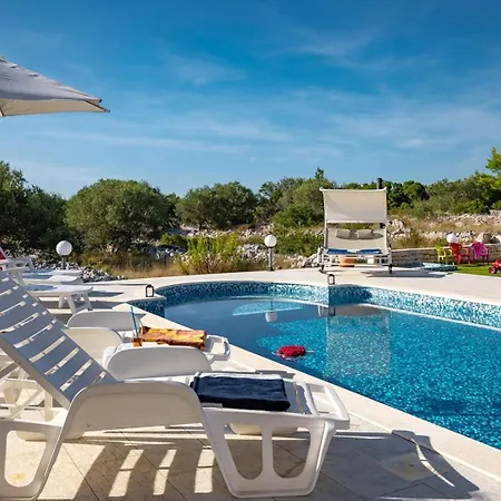 House With Pool Maja Vela Luka