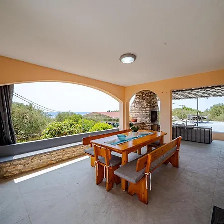 Holiday home House With Pool Maja Vela Luka