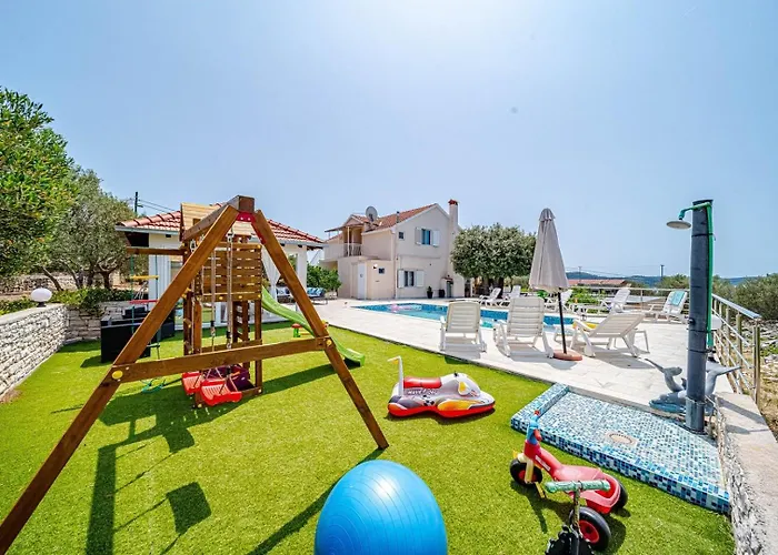 House With Pool Maja Holiday home *