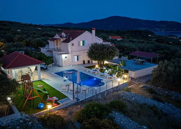 House With Pool Maja Holiday home *