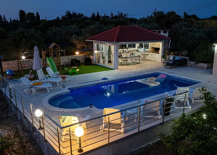 House With Pool Maja Holiday home *